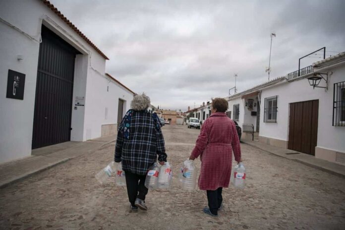 VIDEO-Familias-y-negocios-de-Campo-de-Calatrava-rozan-el.jpg