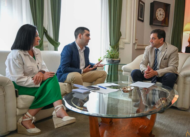 Alcalde de Almagro ha expuesto a Valverde las necesidades ámbito patrimonial y de abastecimiento de agua potable del municipio