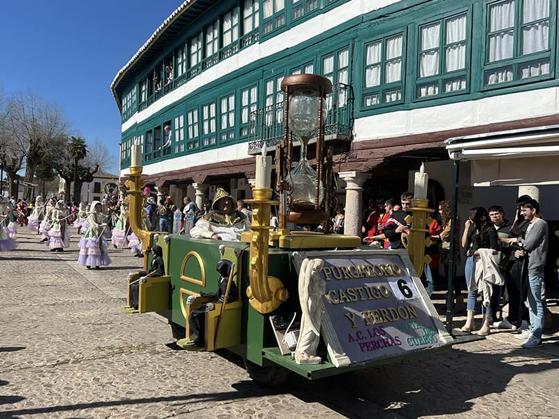 ‘Purgatorio, Castigo y Perdón’ de Los Perchas de Mota del Cuervo se alzó con el primer premio del desfile de Carnaval 1 ‘Purgatorio, Castigo y Perdón’ de Los Perchas de Mota del Cuervo se alzó con el primer premio del desfile de Carnaval - carnaval 2024 almagro