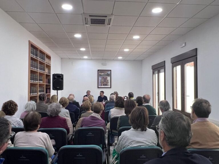 Homenaje en Almagro a Manolita Espinosa, poeta y bibliotecaria legendarista. Homenaje en Almagro a Manolita Espinosa, poeta y bibliotecaria legendarista.