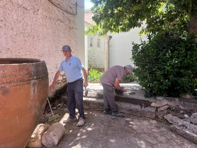 Mejoras y mantenimiento continuos en Almagro: priorizando la seguridad y educación.