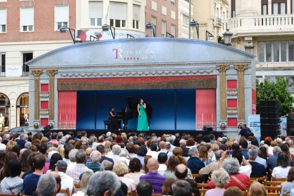 ¡La ‘Carroza del Teatro Real’ Llega a Almagro! Recital Lírico en la Plaza Mayor este Sábado