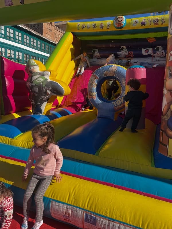 La Plaza Mayor de Almagro se llena de alegría por el Día de la Infancia - 586234918 18231766339305421 6879063817207052929 n