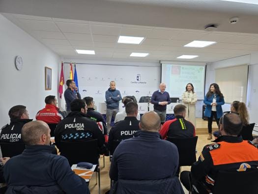 Más de 20 Miembros de Equipos de Emergencia se Capacitan en RCP y Uso de Desfibriladores Automáticos