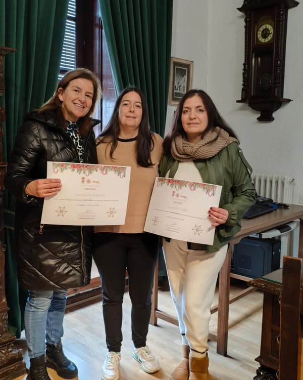 Ayuntamiento de Almagro premia creatividad en escaparates navideños locales - 609125658 943604457993568 8362984836362567120 n