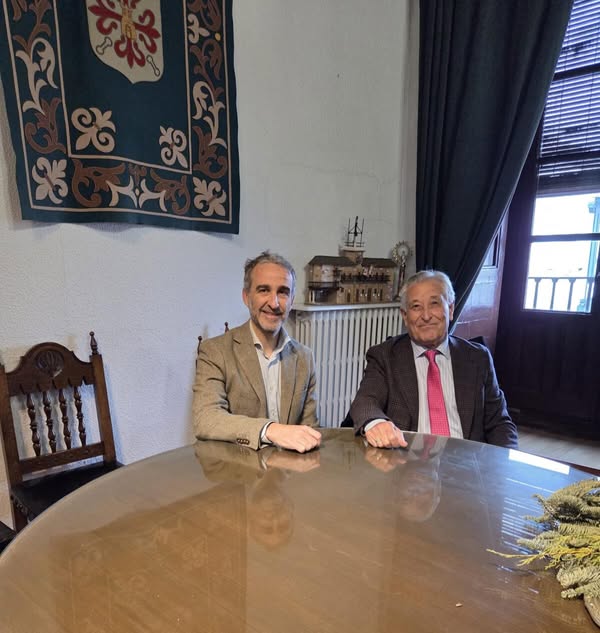 Alcalde de Almagro se reúne con directores de periódicos provinciales para fortalecer la comunicación - 616049354 952674553753225 2654411425453756248 n