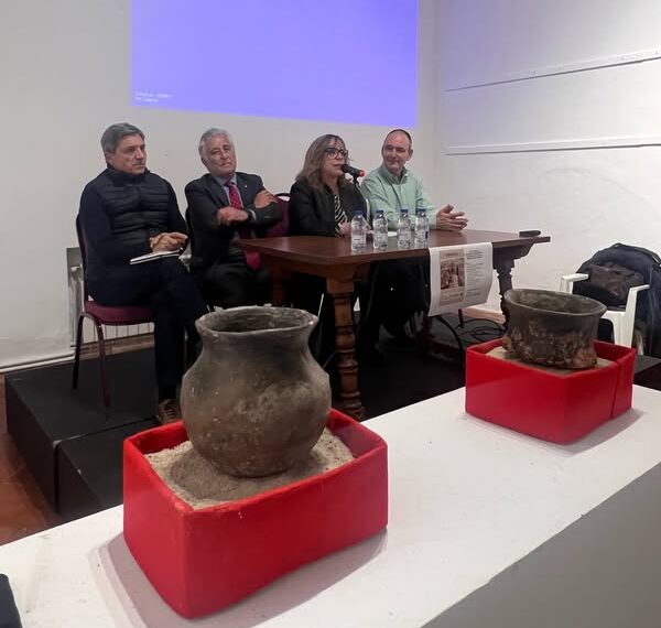 El alcalde de Almagro busca exhibir hallazgos arqueológicos de Bocapucheros en la ciudad.