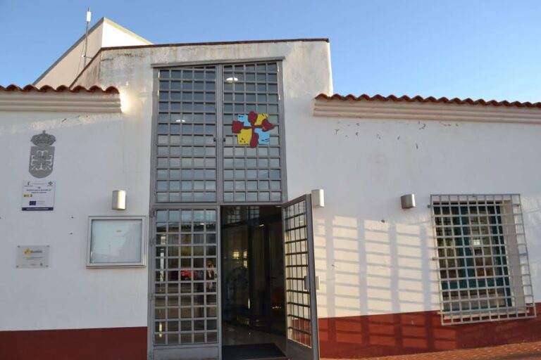 Convenio de Cesión de Inmueble Renovado para Impulsar el Campo de Calatrava