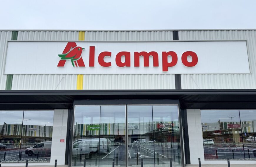 Alcampo inaugura su primer hipermercado franquiciado en Illescas, iniciando su presencia en Castilla-La Mancha