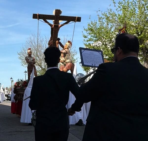 Viernes Santo en Almagro: La Procesión de la Agonía Bajo el Sol