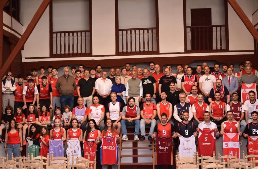 Celebración de 40 años de dedicación al baloncesto en Almagro