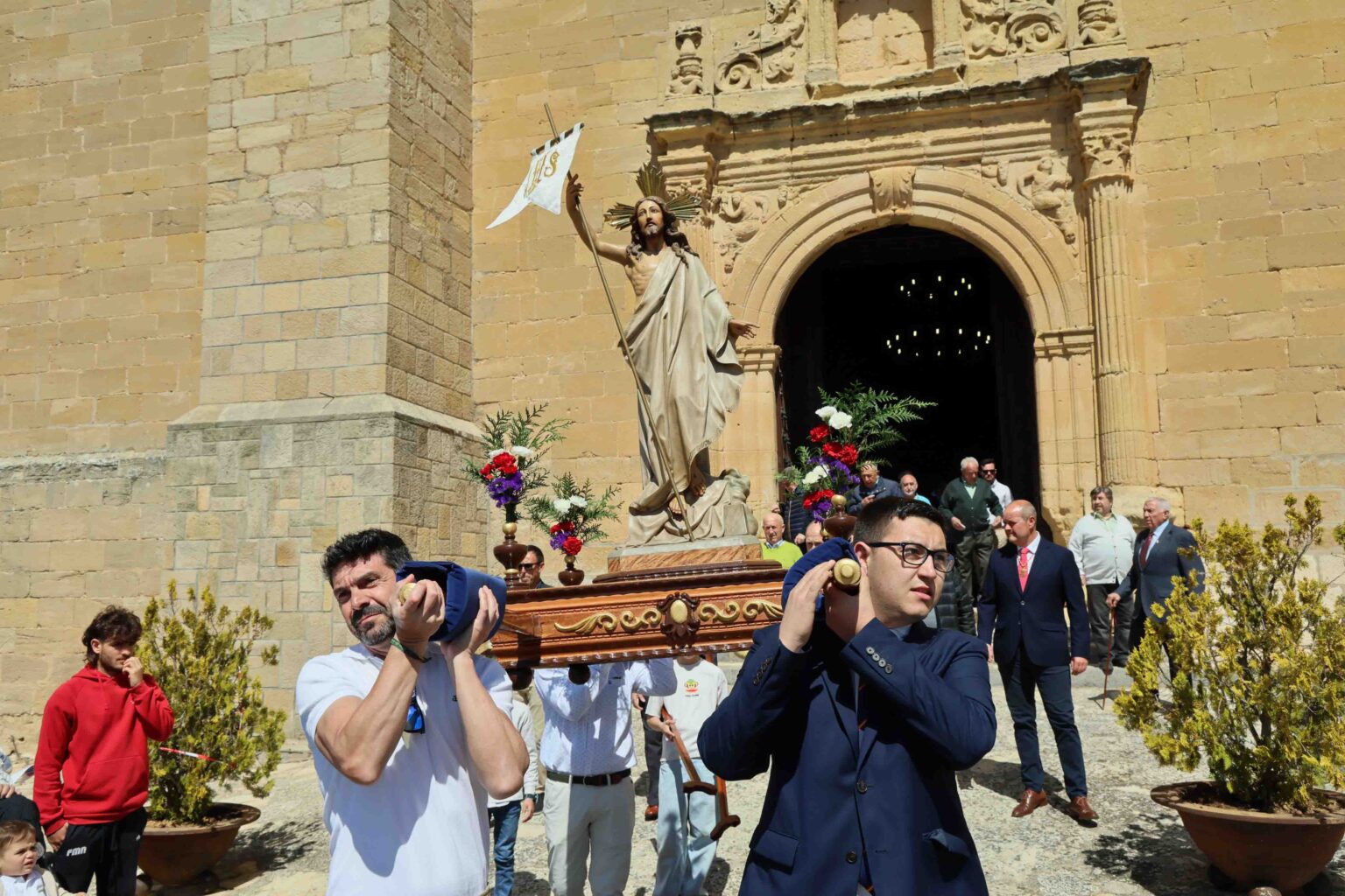 Tradición, Comunidad y Descanso: La Semana Santa en La Alcarria 1 Pareja consolida su Semana Santa como cita clave de participación, tradición y ocio en La Alcarria