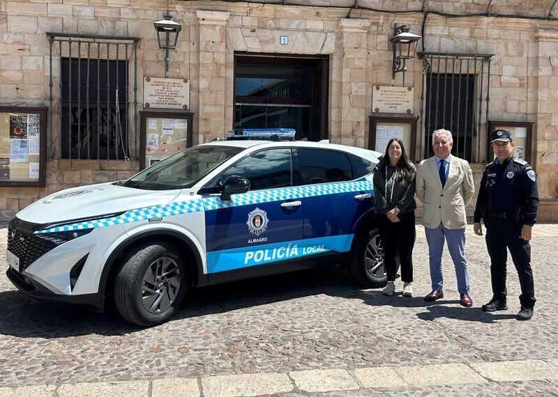 Almagro suma un nuevo vehículo híbrido a la flota de la Policía Local