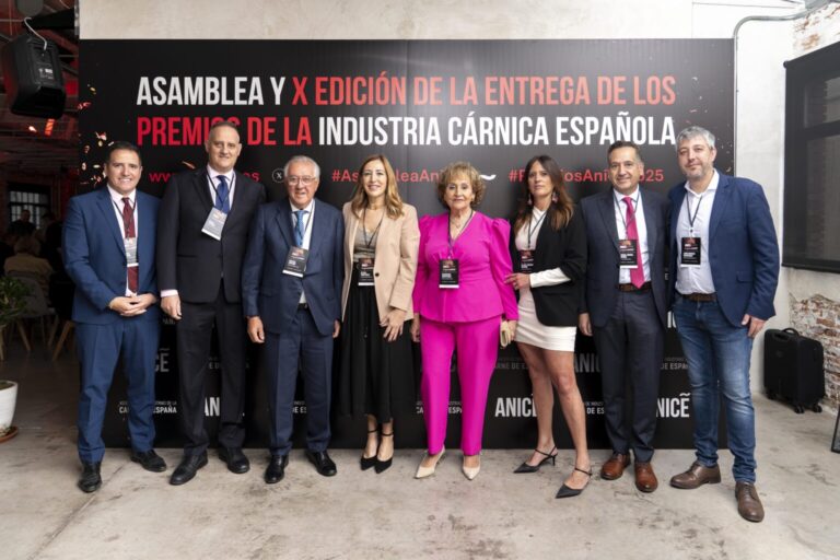 Miguel España Muñoz recibe el Premio ANICE 2025 a la Trayectoria Empresarial