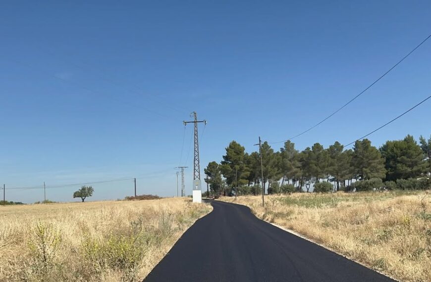 Mejora y Asfaltado de Caminos Rurales en Almagro para Impulsar Infraestructuras Locales
