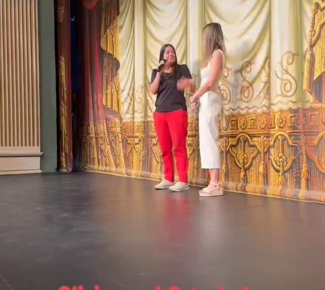 Gran Éxito del Estreno de «Alicia en el País de las Maravillas» en el Teatro Municipal