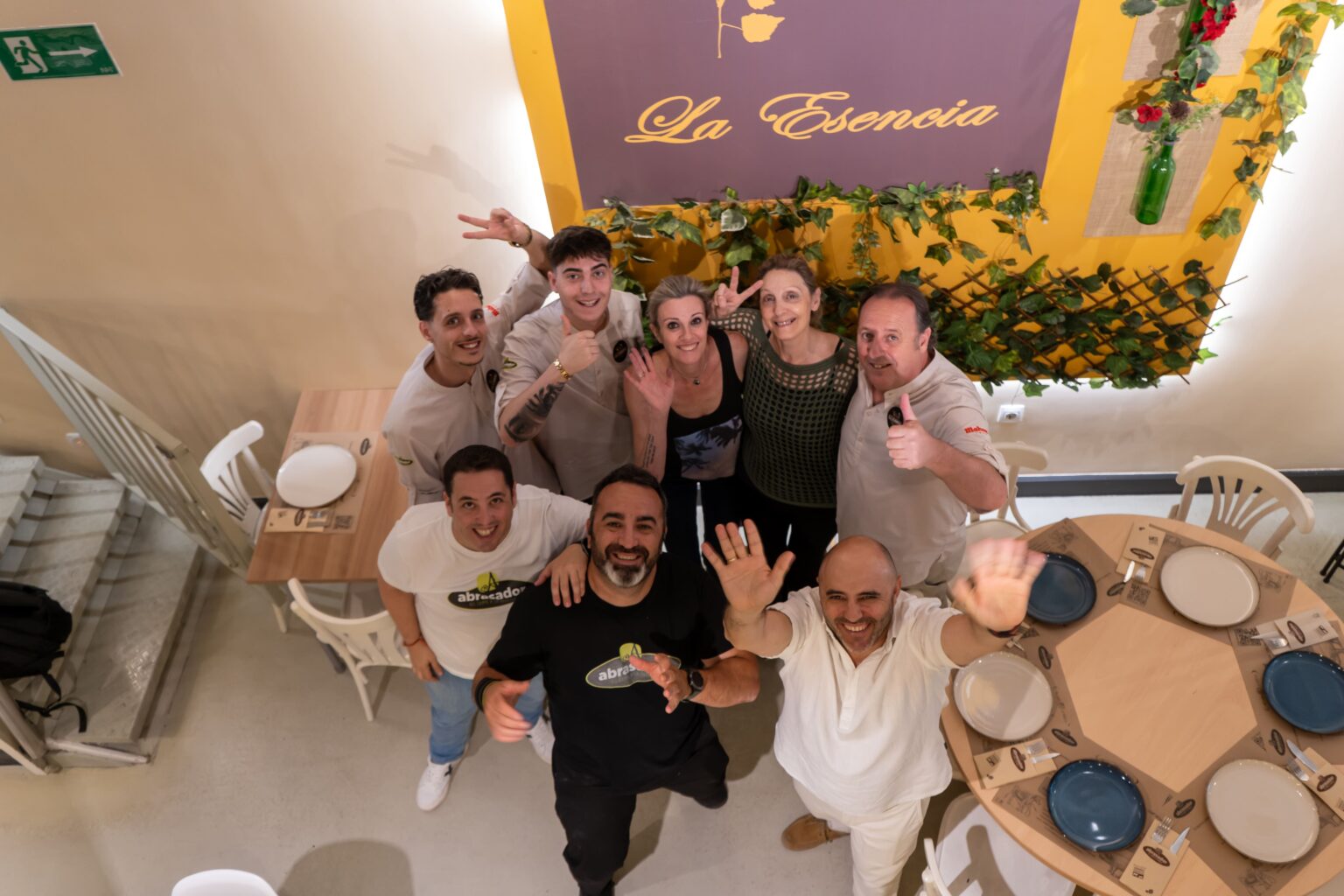 Colaboración Innovadora: La Esencia y Abrasador Impulsan la Hostelería Regional 1 El restaurante La Esencia se une con Abrasador, unión estratégica para potenciar la hostelería de la región